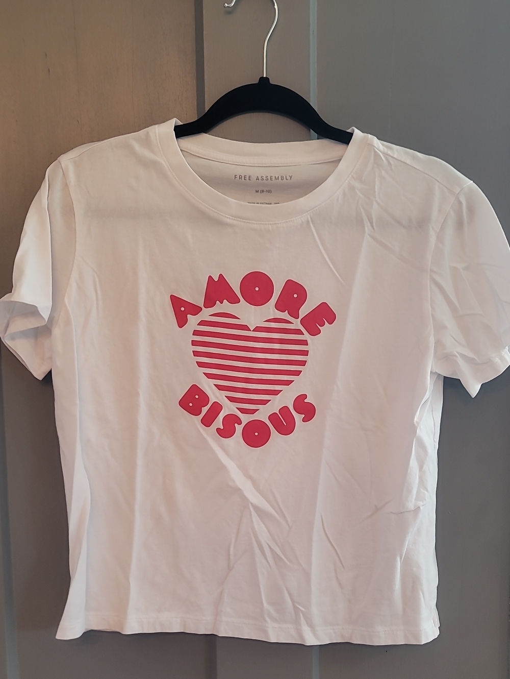 Free Assembly White Graphic Tee with Pink 'Amore Bisous' Heart